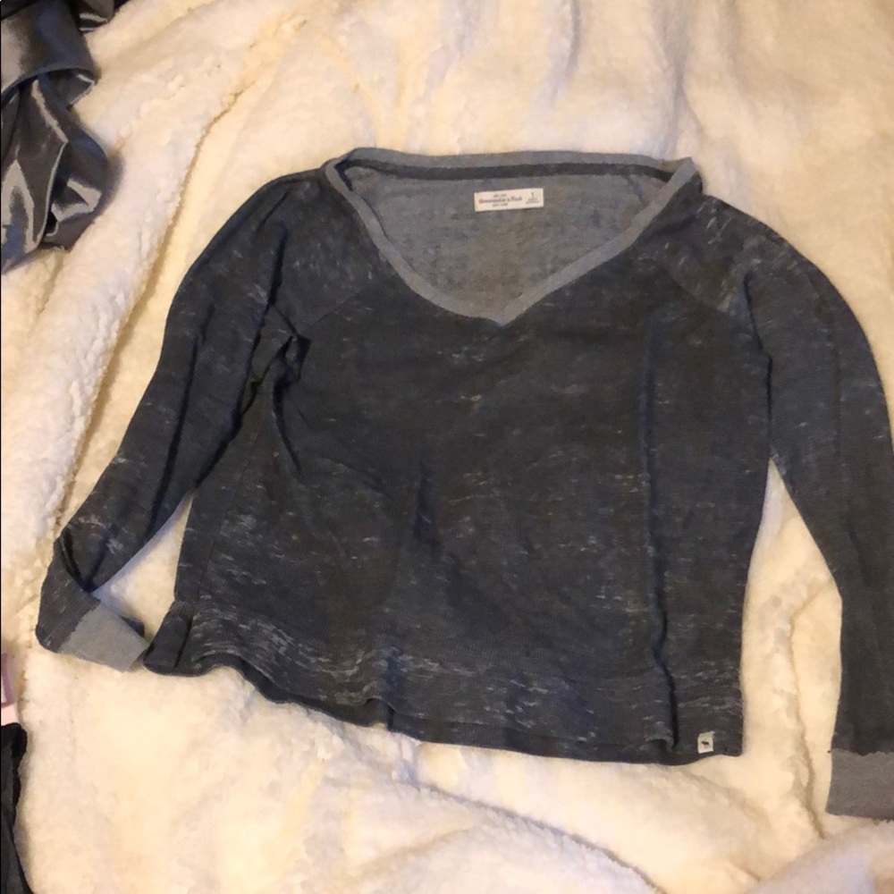Light grey light sweater